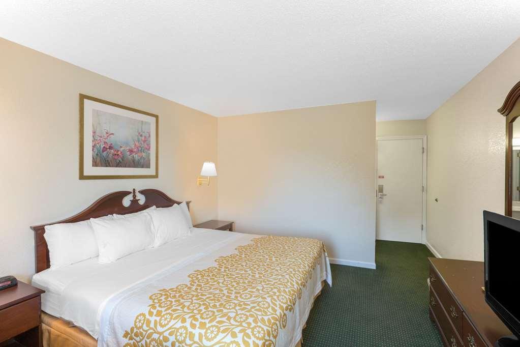 Econo Lodge Cherry Point Havelock Habitación foto